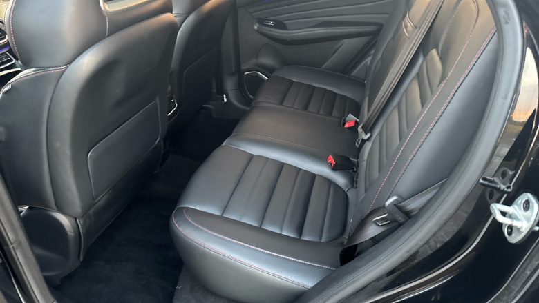 MG Hs 1.5 T-GDI Exclusive 5dr Petrol Hatchback